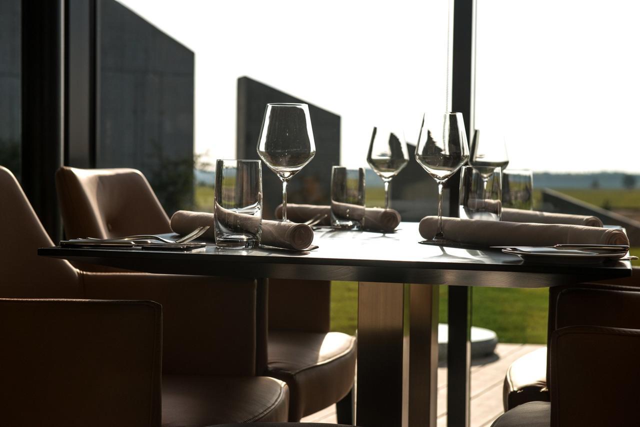Mg Restaurace/Luxury Apartments Mladá Boleslav Buitenkant foto